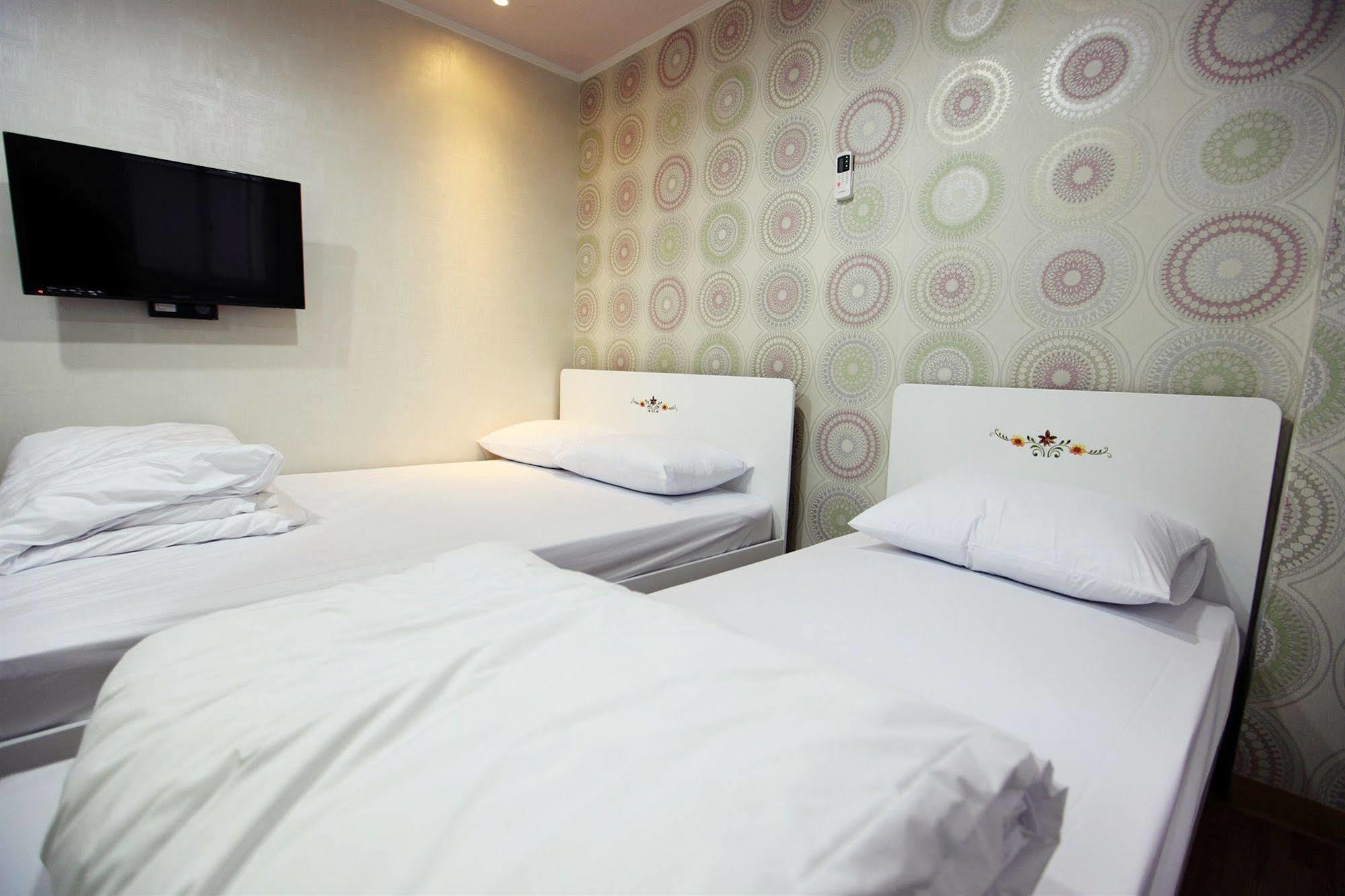 Chloe Guesthouse Gangnam Сеул Экстерьер фото