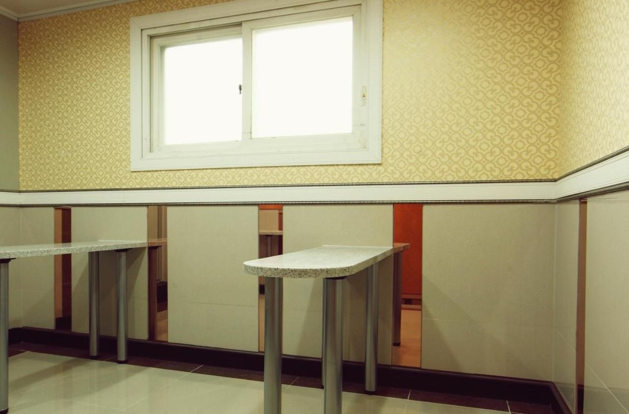 Chloe Guesthouse Gangnam Сеул Экстерьер фото
